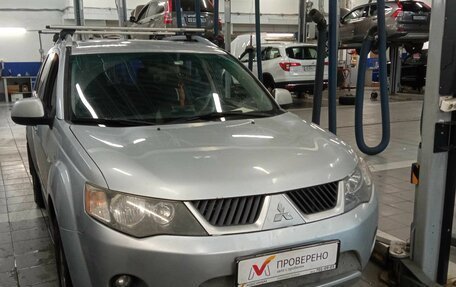 Mitsubishi Outlander III рестайлинг 3, 2008 год, 1 080 000 рублей, 2 фотография