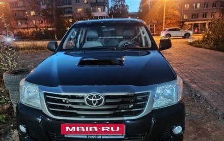 Toyota Hilux VII, 2011 год, 2 000 000 рублей, 5 фотография