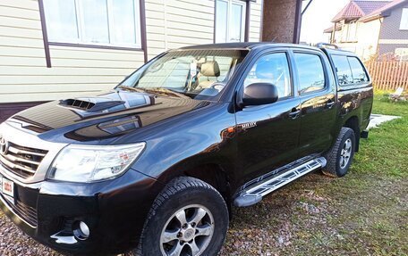 Toyota Hilux VII, 2011 год, 2 000 000 рублей, 11 фотография