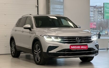 Volkswagen Tiguan II, 2022 год, 4 800 000 рублей, 3 фотография