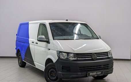 Volkswagen Transporter T6 рестайлинг, 2019 год, 1 530 000 рублей, 3 фотография