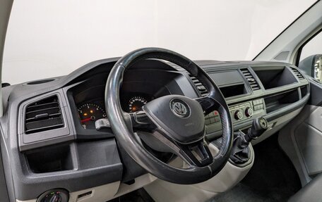 Volkswagen Transporter T6 рестайлинг, 2019 год, 1 530 000 рублей, 15 фотография