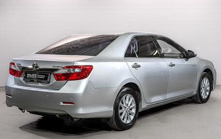 Toyota Camry, 2011 год, 1 600 000 рублей, 5 фотография