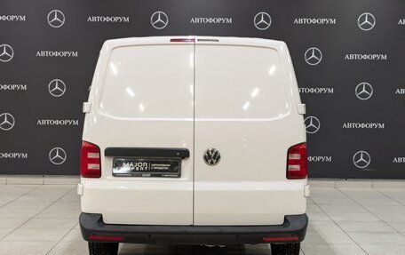 Volkswagen Transporter T6 рестайлинг, 2019 год, 1 650 000 рублей, 10 фотография