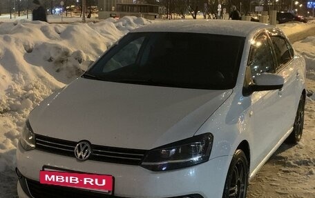 Volkswagen Polo VI (EU Market), 2012 год, 880 000 рублей, 16 фотография