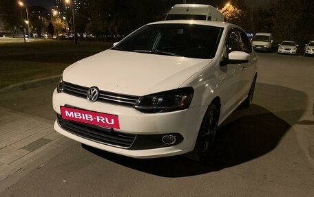 Volkswagen Polo VI (EU Market), 2012 год, 880 000 рублей, 25 фотография