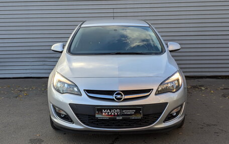 Opel Astra J, 2013 год, 1 350 000 рублей, 2 фотография