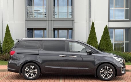 KIA Carnival III, 2019 год, 2 840 000 рублей, 4 фотография