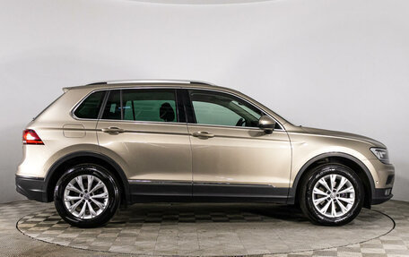 Volkswagen Tiguan II, 2017 год, 2 449 000 рублей, 4 фотография