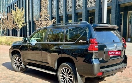 Toyota Land Cruiser Prado 150 рестайлинг 2, 2020 год, 7 190 000 рублей, 2 фотография