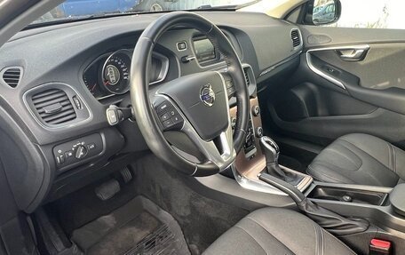 Volvo V40 Cross Country I, 2015 год, 2 250 000 рублей, 10 фотография