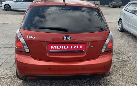 KIA Rio II, 2010 год, 820 000 рублей, 3 фотография