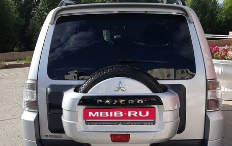 Mitsubishi Pajero IV, 2011 год, 3 200 000 рублей, 4 фотография