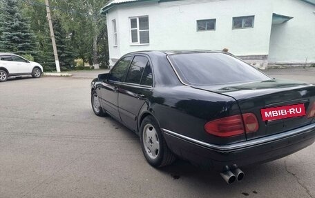 Mercedes-Benz E-Класс, 1996 год, 390 000 рублей, 6 фотография