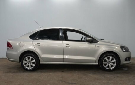 Volkswagen Polo VI (EU Market), 2011 год, 895 000 рублей, 4 фотография