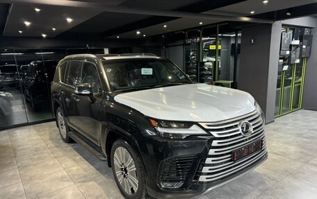 Lexus LX, 2024 год, 21 000 000 рублей, 2 фотография