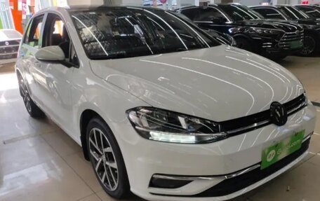 Volkswagen Golf VII, 2020 год, 1 570 000 рублей, 3 фотография