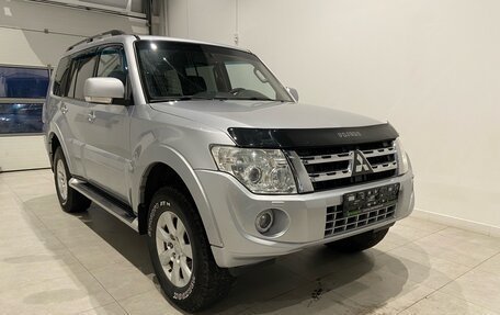 Mitsubishi Pajero IV, 2011 год, 2 020 000 рублей, 2 фотография