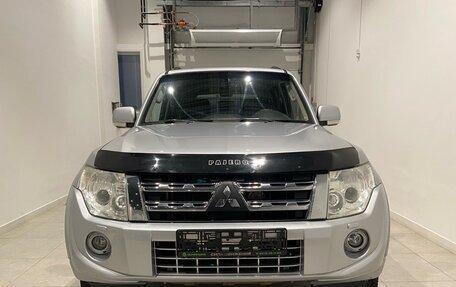 Mitsubishi Pajero IV, 2011 год, 2 020 000 рублей, 3 фотография