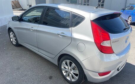 Hyundai Solaris II рестайлинг, 2011 год, 1 090 000 рублей, 5 фотография