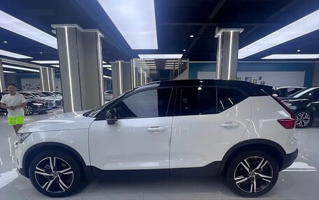 Volvo XC40 I, 2021 год, 2 700 060 рублей, 4 фотография