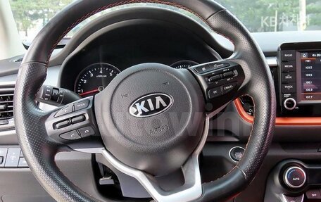 KIA Stonic, 2020 год, 1 450 000 рублей, 8 фотография