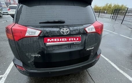 Toyota RAV4, 2015 год, 2 550 000 рублей, 4 фотография