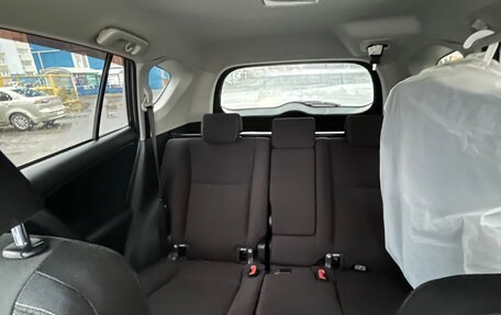 Toyota RAV4, 2015 год, 2 550 000 рублей, 9 фотография