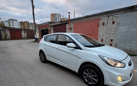 Hyundai Solaris II рестайлинг, 2012 год, 730 000 рублей, 6 фотография