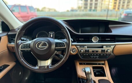 Lexus ES VII, 2017 год, 3 200 000 рублей, 23 фотография