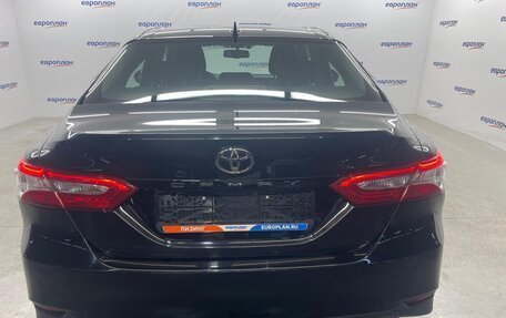 Toyota Camry, 2019 год, 2 850 000 рублей, 6 фотография