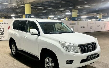 Toyota Land Cruiser Prado 150 рестайлинг 2, 2013 год, 3 525 000 рублей, 3 фотография