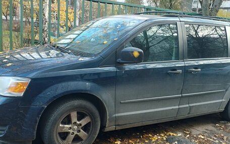 Dodge Caravan V, 2008 год, 900 000 рублей, 3 фотография