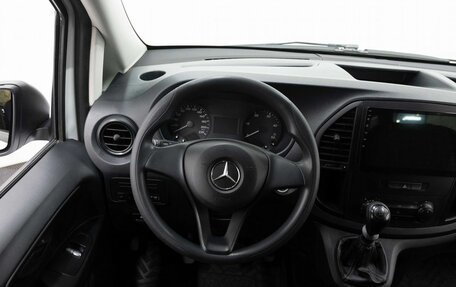 Mercedes-Benz Vito, 2018 год, 3 100 000 рублей, 16 фотография