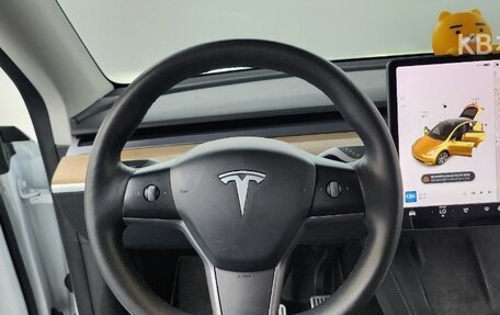 Tesla Model Y I, 2021 год, 4 000 000 рублей, 7 фотография