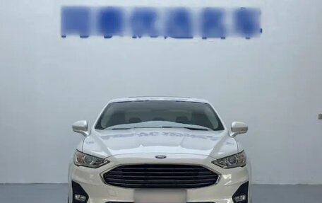 Ford Mondeo V, 2020 год, 1 798 000 рублей, 2 фотография