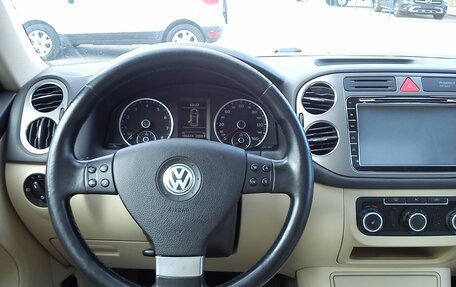 Volkswagen Tiguan I, 2010 год, 1 499 000 рублей, 33 фотография