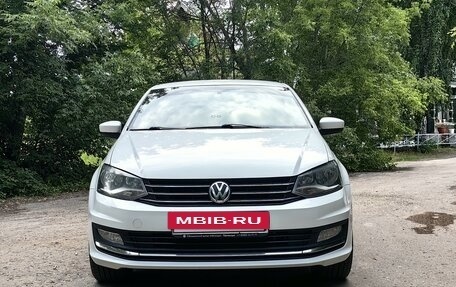 Volkswagen Polo VI (EU Market), 2015 год, 1 050 000 рублей, 3 фотография