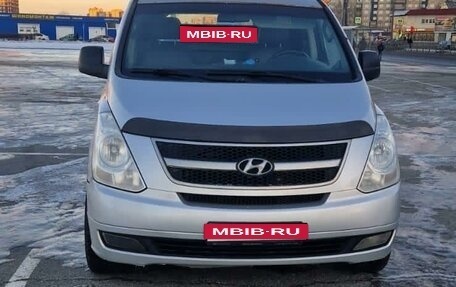 Hyundai Grand Starex Grand Starex I рестайлинг 2, 2010 год, 690 000 рублей, 1 фотография