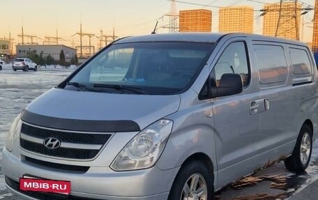 Hyundai Grand Starex Grand Starex I рестайлинг 2, 2010 год, 690 000 рублей, 2 фотография