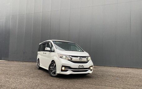 Honda Stepwgn IV, 2017 год, 2 458 000 рублей, 8 фотография