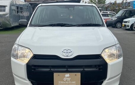 Toyota Probox I, 2017 год, 1 050 000 рублей, 9 фотография