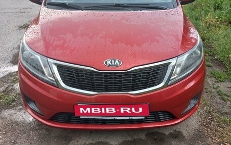 KIA Rio III рестайлинг, 2014 год, 800 000 рублей, 4 фотография