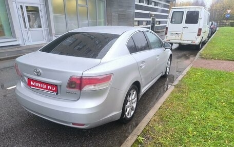 Toyota Avensis III рестайлинг, 2009 год, 1 280 000 рублей, 2 фотография