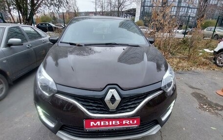 Renault Kaptur I рестайлинг, 2018 год, 2 100 000 рублей, 1 фотография