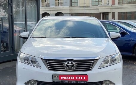 Toyota Camry, 2012 год, 1 830 000 рублей, 2 фотография