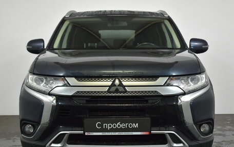 Mitsubishi Outlander III рестайлинг 3, 2019 год, 2 399 000 рублей, 2 фотография