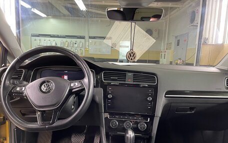 Volkswagen Golf VII, 2018 год, 2 400 000 рублей, 11 фотография