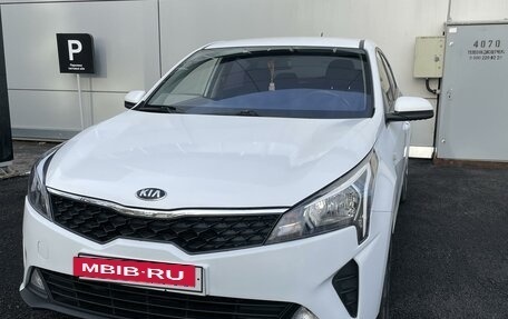 KIA Rio IV, 2021 год, 1 750 000 рублей, 13 фотография