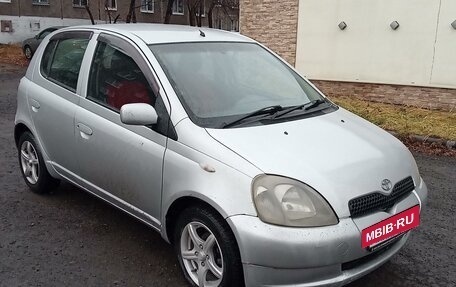 Toyota Vitz, 1999 год, 339 000 рублей, 2 фотография